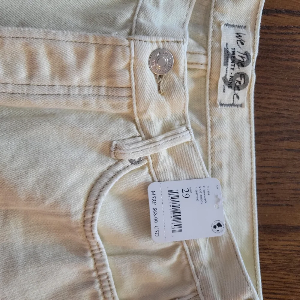 FREE PEOPLE Women's Loving Good Vibrations Destroyed Cutoff Denim Shorts - Picture 5 of 9